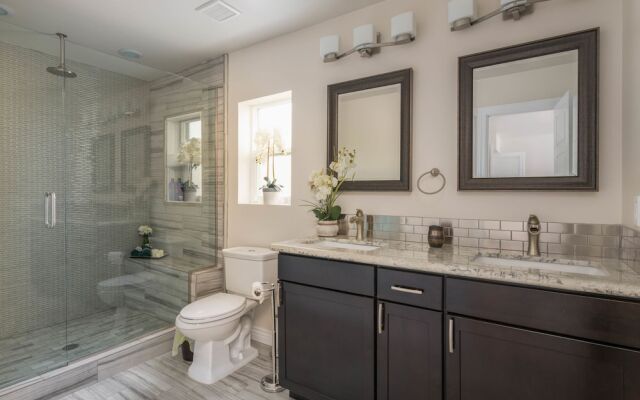 Chaparral House-Sleeps 14-Large Jacuzzi