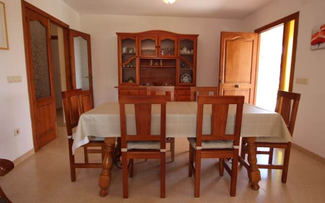 Laura-29A - pretty holiday property with garden and private pool in Calpe