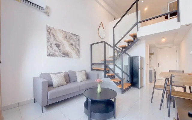Well Designed Studio Loft At Kingland Avenue Apartment
