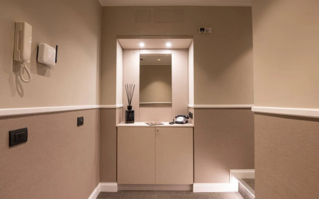 DOMUS 213 Guest House