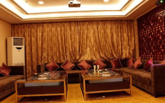 Haining Holiday International Hotel