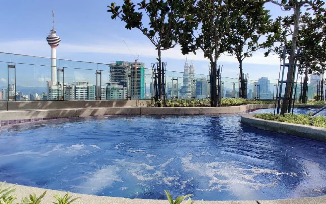 The Robertson Bukit Bintang by San Eclipses