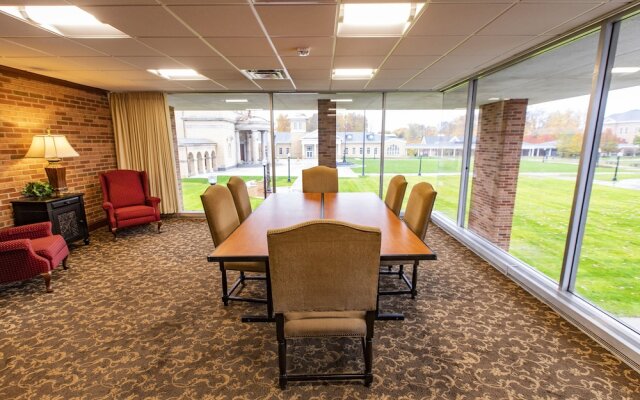 Hillsdale College Dow Hotel and Conference Center