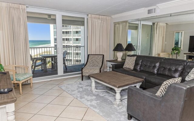 Shoreline Towers 1063 2 Bedroom Condo by RedAwning