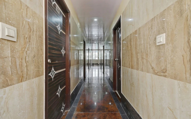 Varcity Pearl by OYO Rooms