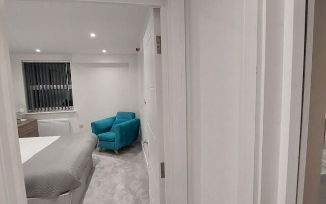 Modern 2 Bedroom Apartments - Camberley