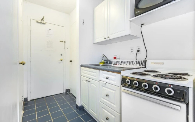 Budget Friendly Stay in Downtown