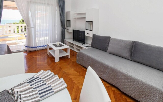 Beautiful Apartment in Tucepi With 1 Bedrooms and Wifi