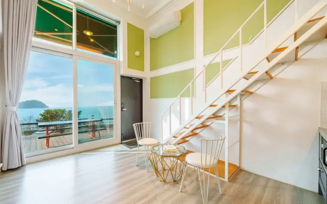 Yeosu Jplus Pension
