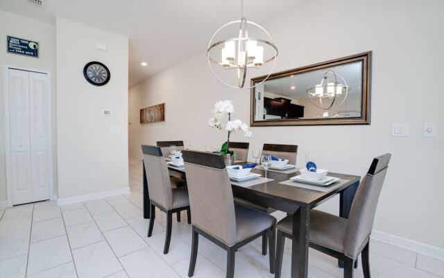 4888 Romeo Circle