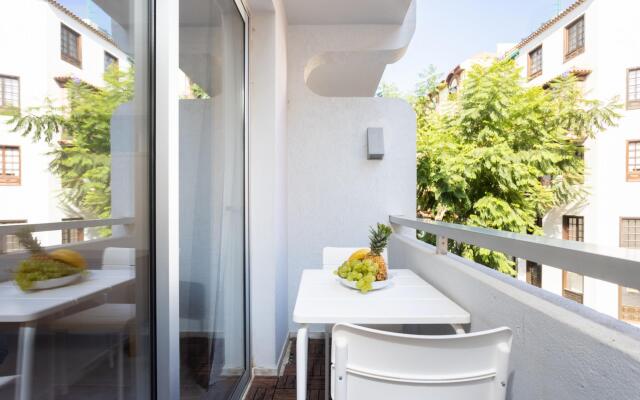 Home2Book Design Studio Puerto de la Cruz