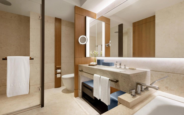 Kerry Hotel Hong Kong by Shangri-la