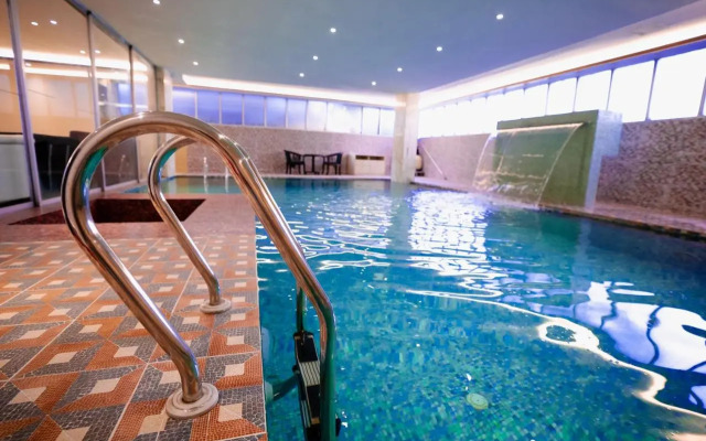 Contemporary Heights Resort and Hotel