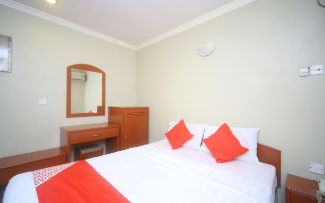 OYO 1027 Hotel London
