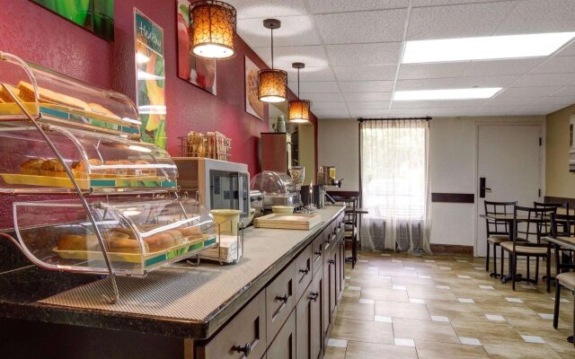 Quality Inn & Suites Atlanta Stone Mountain