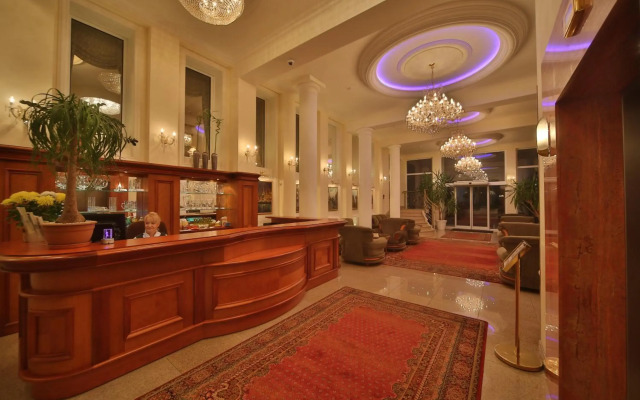 Hotel Polaris