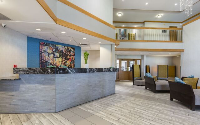 Greenstay Hotel & Suites