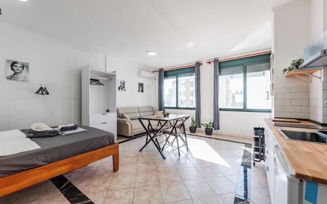 Seaview Charm Studio