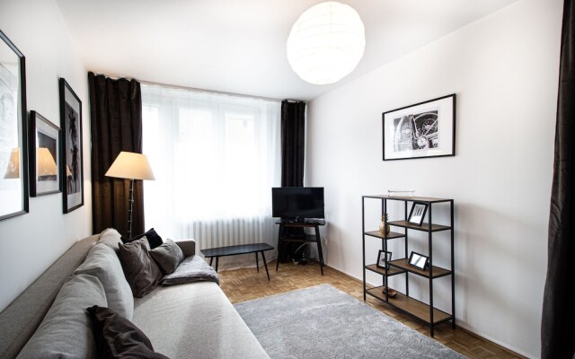 Saska Kepa Velvet Apartment