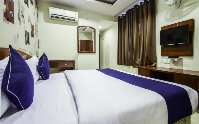 OYO 24041 SilverKey Corp Residency