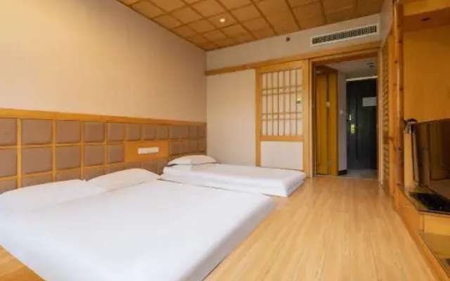 Tanfeng Hot Spring Resort