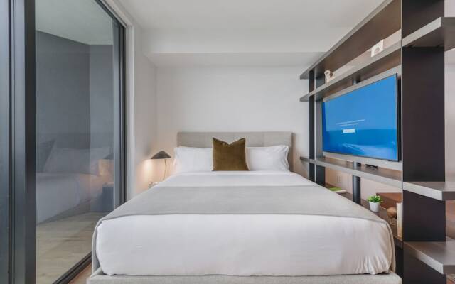 Stadium Proximity Kaseya Center