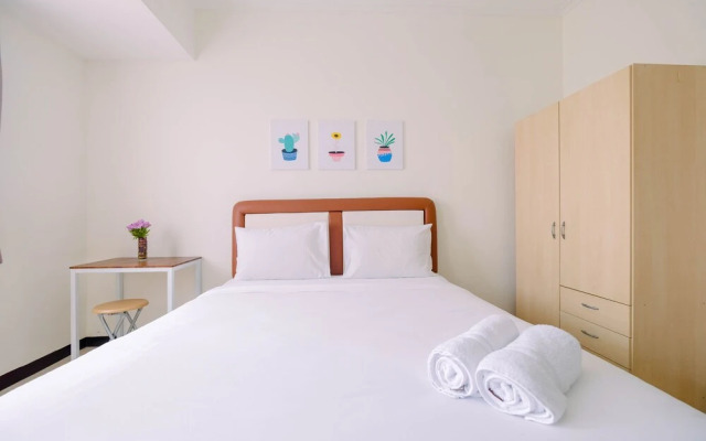 Simple Furnished Studio Apartment at Maple Park