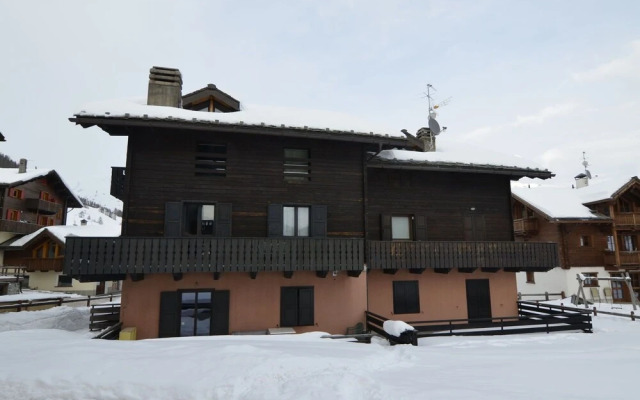 Quite House near Ski Slopes & Hiking Trails