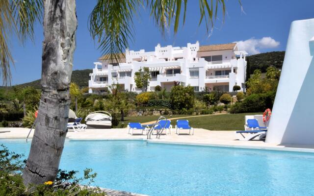 Beautiful Apartment in Estepona With Sauna