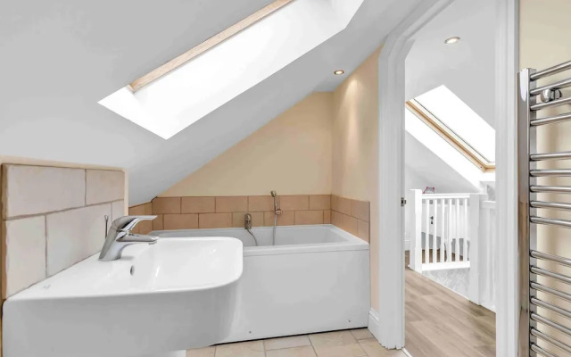 Sea Downs House With Free Parking By My Getaways