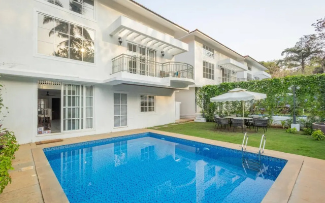 Casa Amour by Hireavilla -5br w Pvt Pool in Siolim