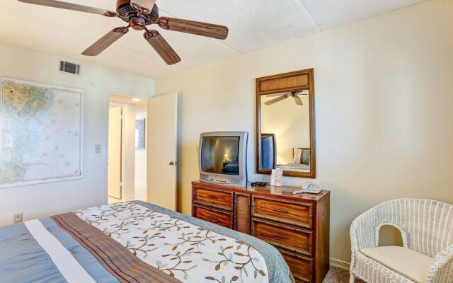 Coastal Condo with Ocean Viewing Pleasure by RedAwning