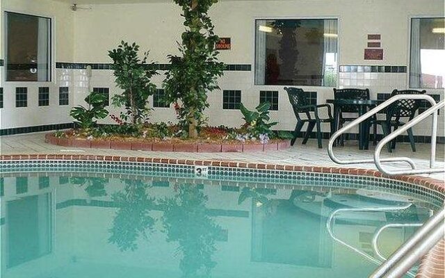Luxury Inn & Suites