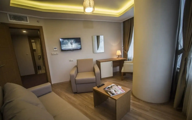 Park Square Hotel