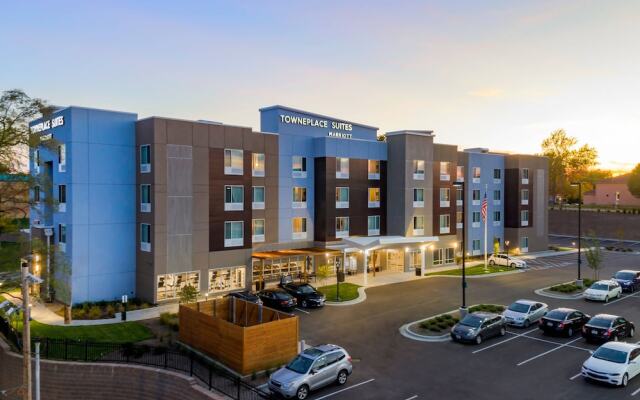 TownePlace Suites  by Marriott Leavenworth