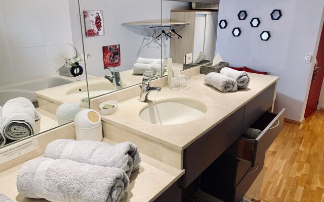 Le Carré d'Alethius Logis Hôtel Restaurant Gastronomique