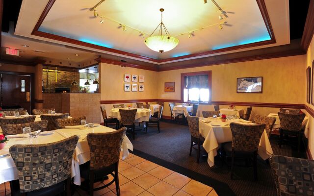 The Farmington Inn & Suites