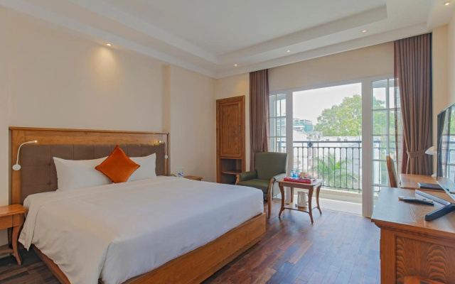 Hoang Lan Hotel – Guest Rooms – Ho Chi Minh City