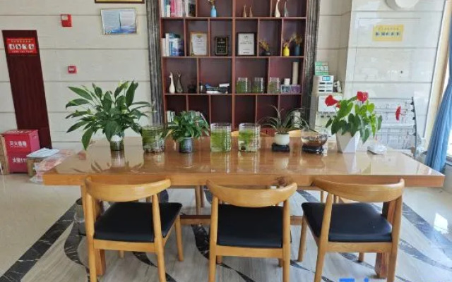 Pingtan Yanyu Hotel (Pingtan Longfengtou Seashore Resort)