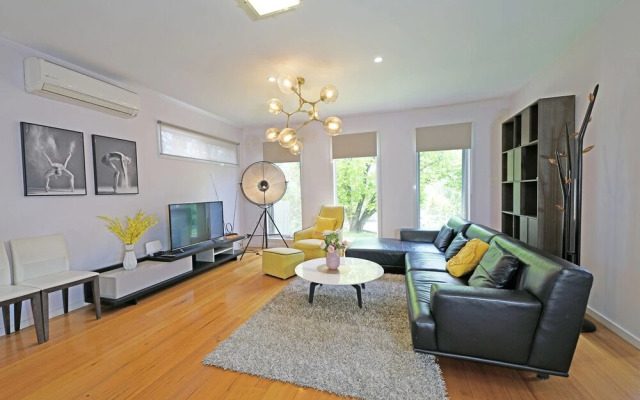 Melbourne Luxury Villa at Doncaster