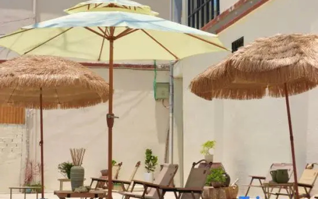 Wanning Riyue Bay Yiye Xiangcun Vacation Apartment