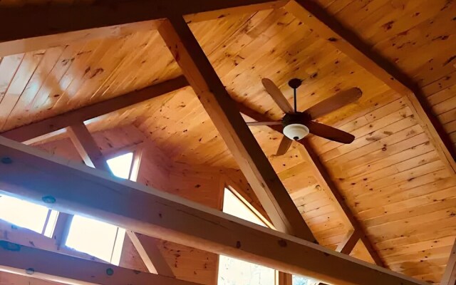 Pocono Dog-Friendly Home on River