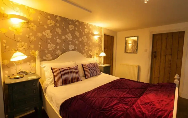 Holly Bush Inn