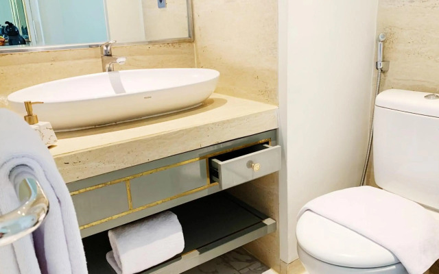 Art Deco Luxury Hotel & Residence