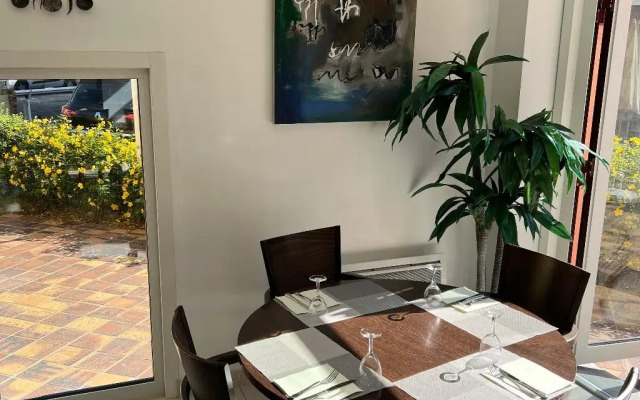 Hôtel des Arcades de Cachan Grand Paris Sud