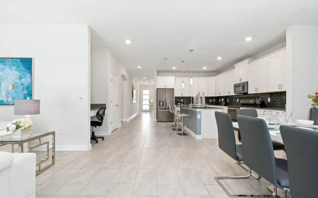 Dashing Family Home Stl113