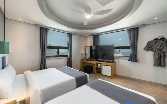 Sokcho Ritz Hotel