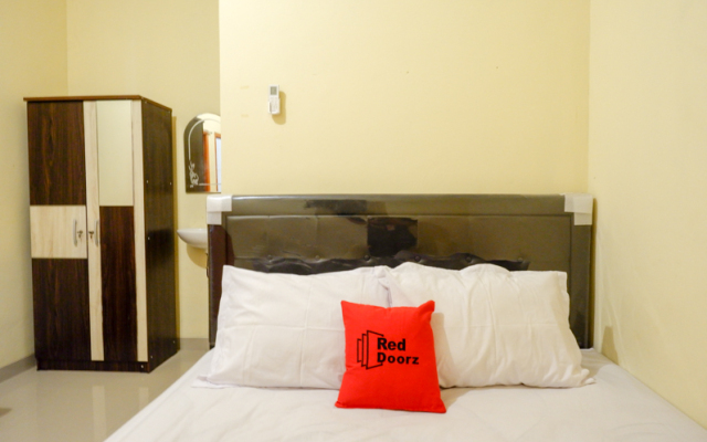 RedDoorz near Sleman City Hall 3