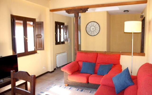 House with 3 Bedrooms in Granada, with Furnished Terrace And Wifi - 40 Km From the Slopes