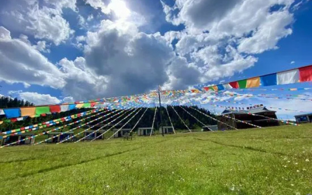 Shangri Boutique Hotel